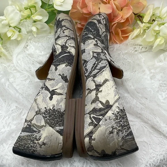 Naturalizer Kate Women’s Loafers Black and Cream Floral Pattern Flats Sz9 #0206 - Picture 9 of 11